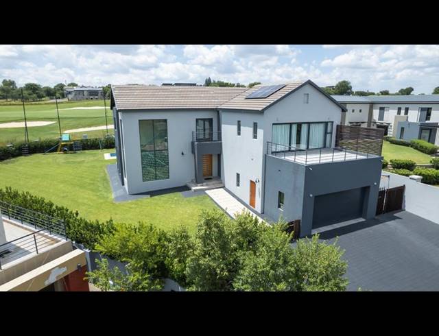 4 BEDROOM HOUSE FOR SALE IN COPPERLEAF ESTATE